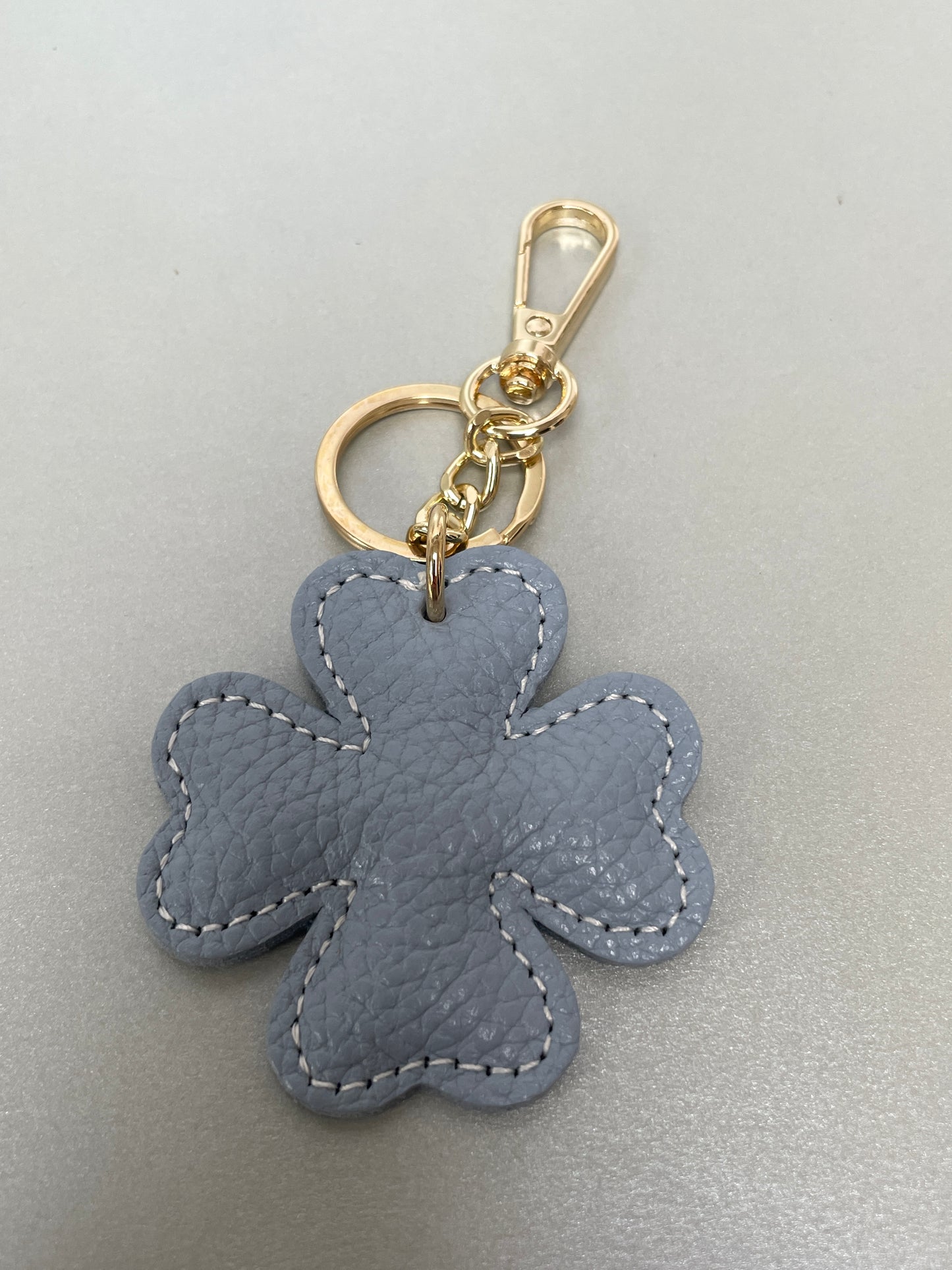 Key/bag pendant four-leaf clover
