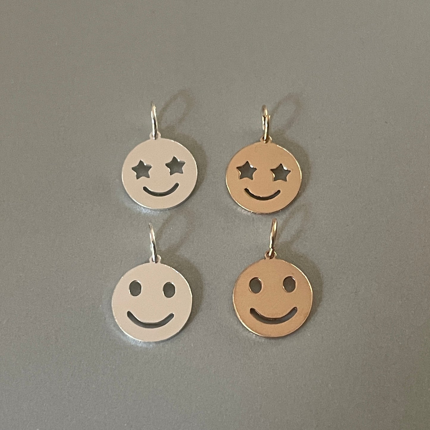 Ciondolo Smiley in oro laminato o argento sterling 925