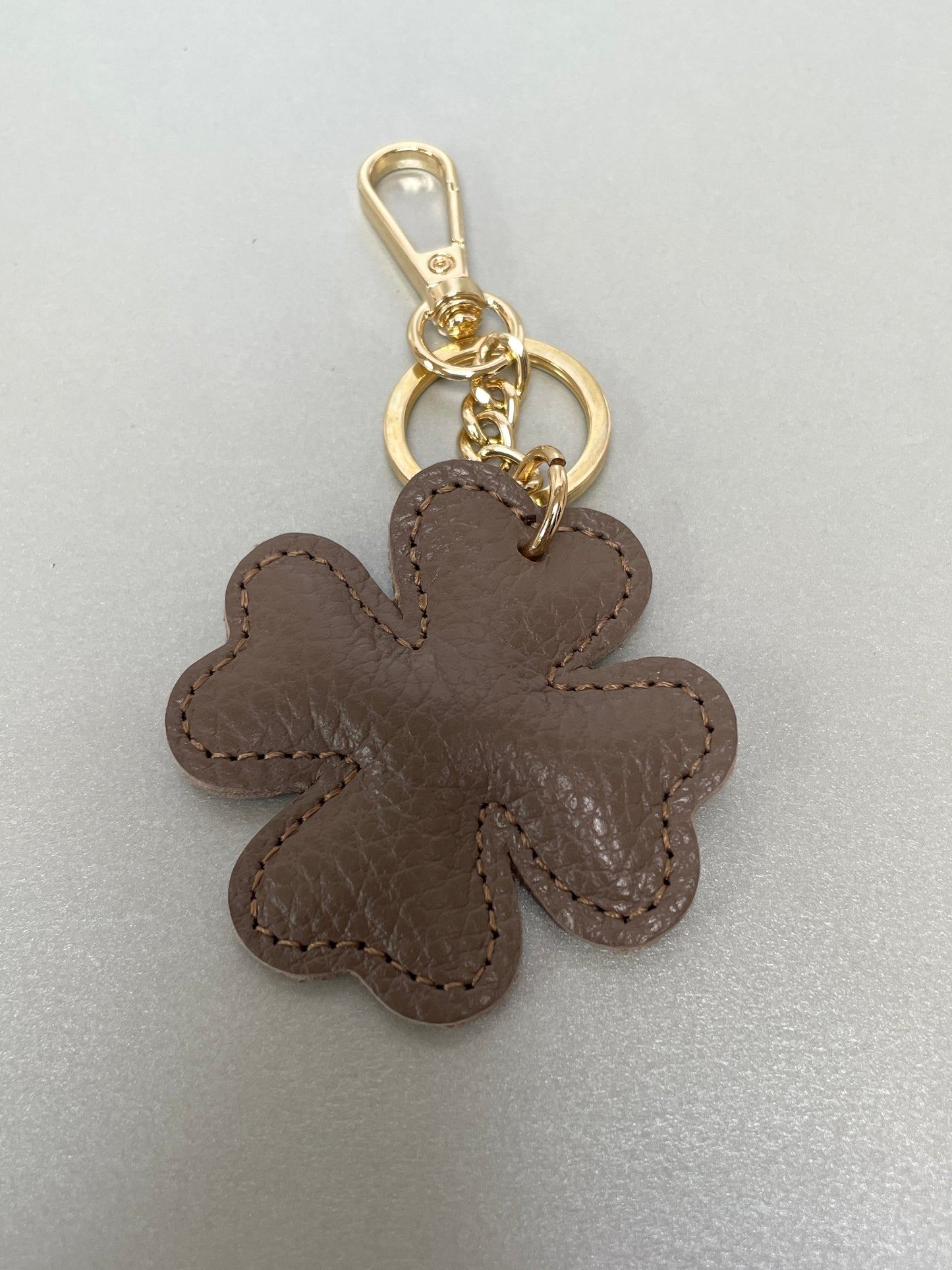 Key/bag pendant four-leaf clover