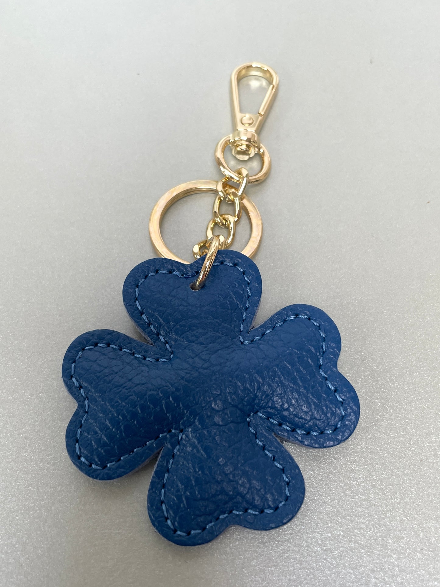 Key/bag pendant four-leaf clover