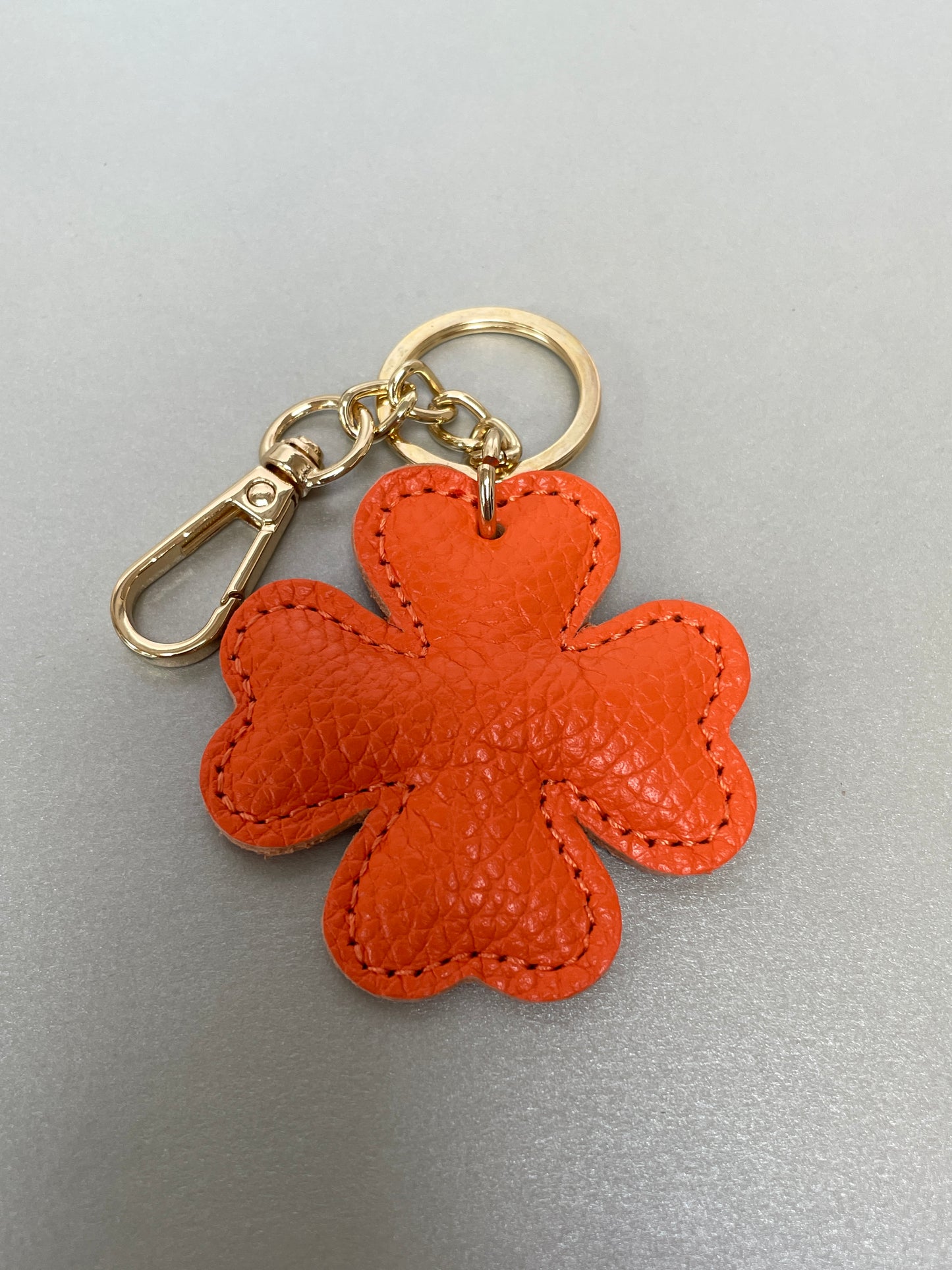 Key/bag pendant four-leaf clover