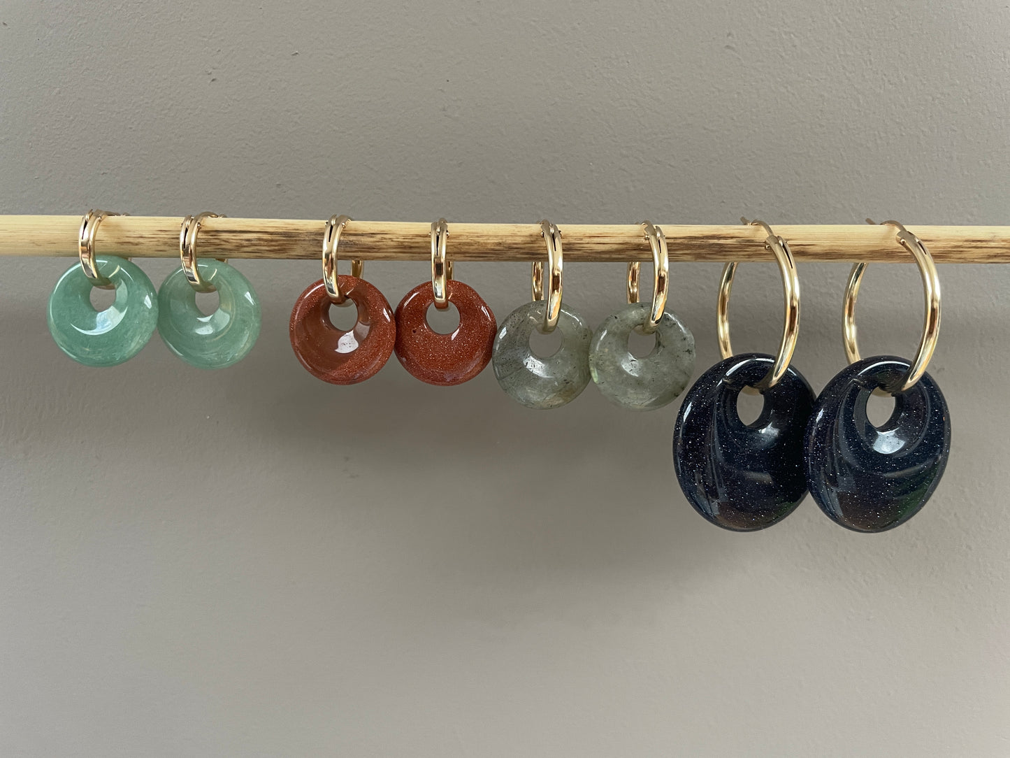 Hanger donut edelsteen
