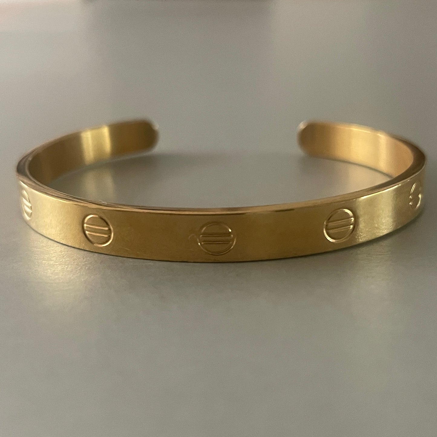 Bangle armband